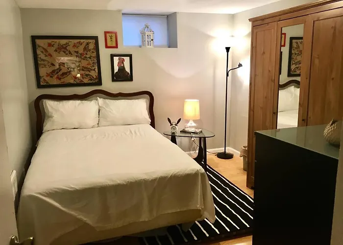 ~*Pet Friendly 30Min To Downtown*~ The Bostonian